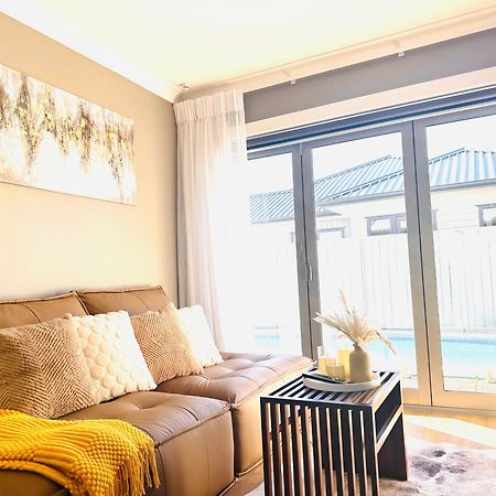 Summer Holiday 4 Bedrooms House In Hamilton With Pool And Spa 外观 照片