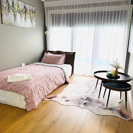 Summer Holiday 4 Bedrooms House In Hamilton With Pool And Spa 外观 照片