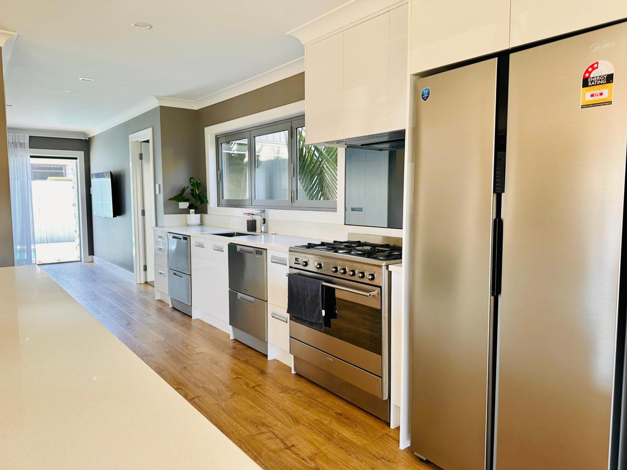 Summer Holiday 4 Bedrooms House In Hamilton With Pool And Spa 外观 照片