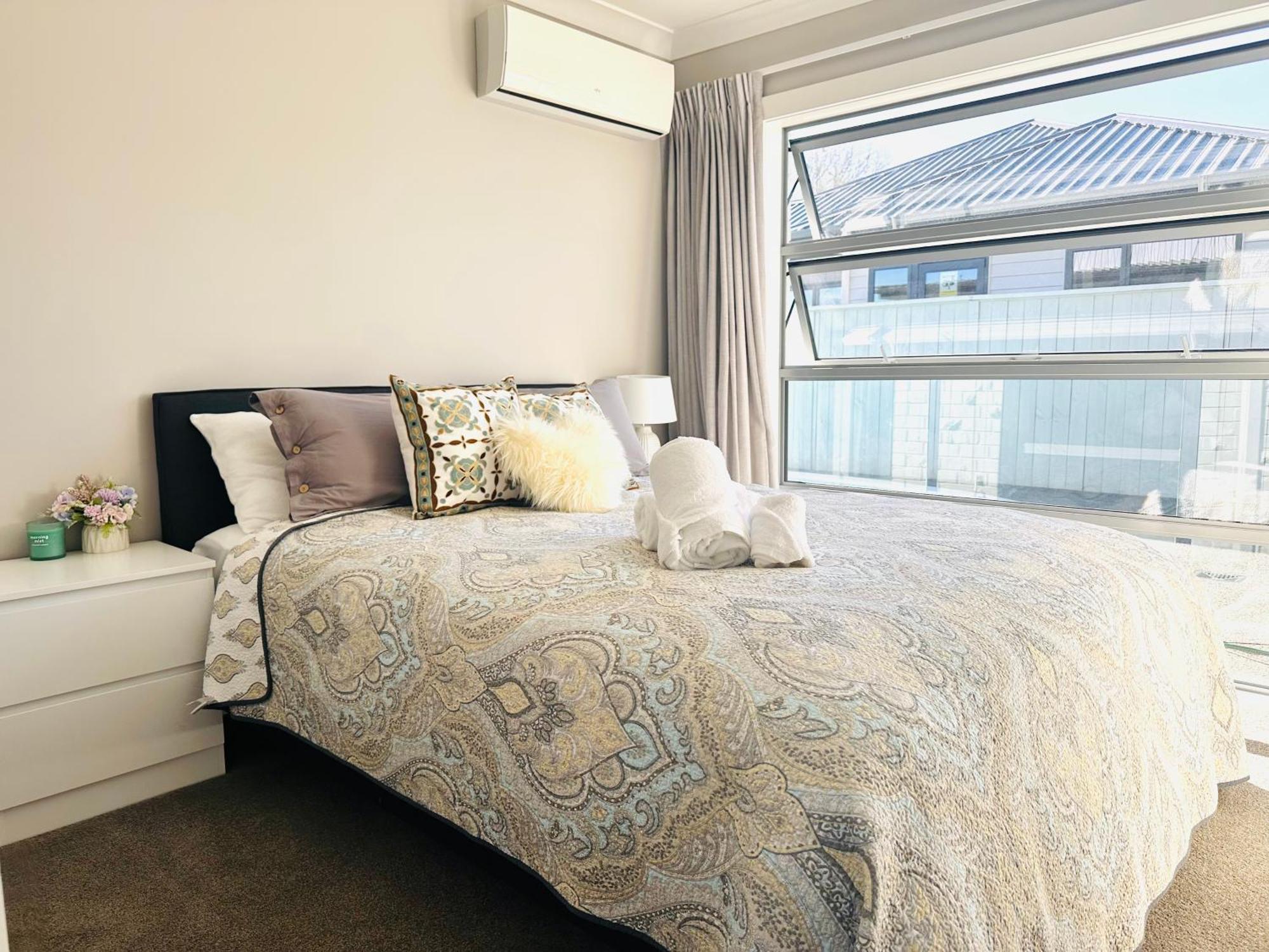 Summer Holiday 4 Bedrooms House In Hamilton With Pool And Spa 外观 照片