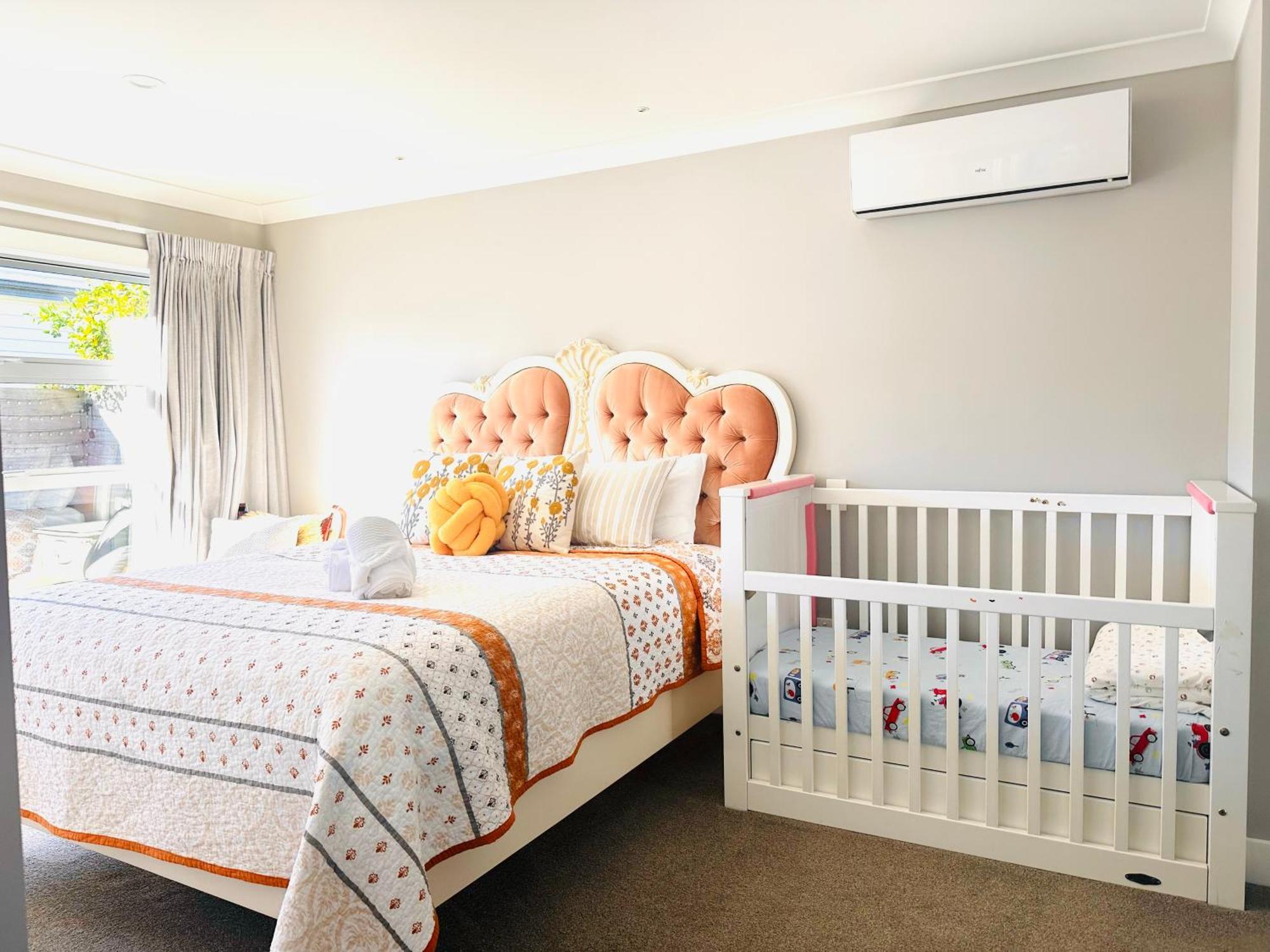 Summer Holiday 4 Bedrooms House In Hamilton With Pool And Spa 外观 照片